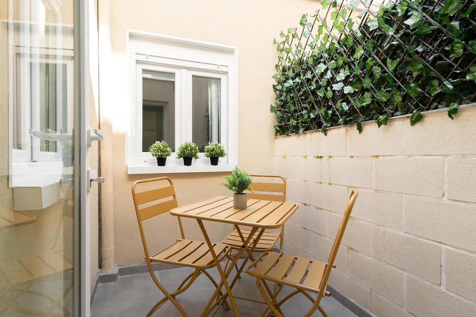 Appartamento Charming San Isidro Madrid Esterno foto
